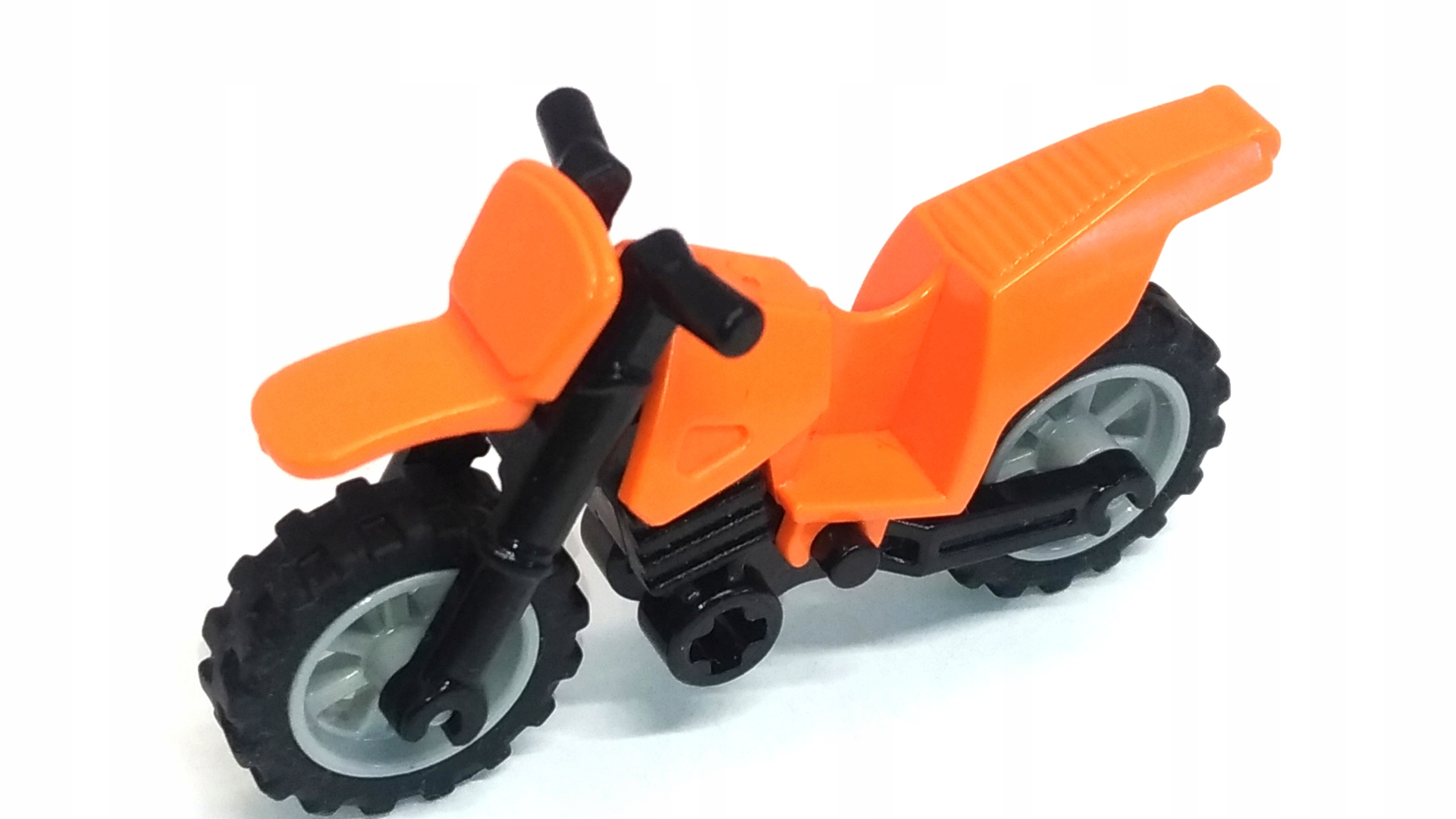 137p LEGO LEGO 50860 Motor kros pomarańczowy 1 ad7f49e24194c51b635630336bba6e53