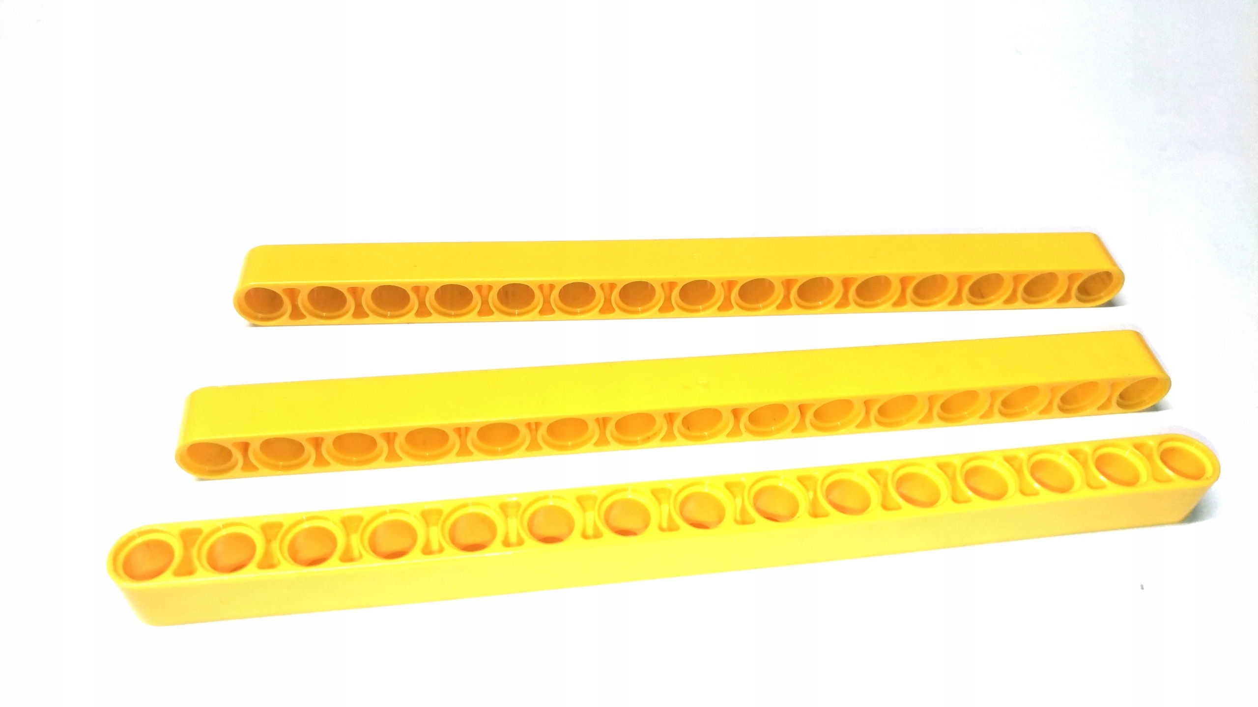 041d Lego Technic 32278 1x15 żółta 3 szt 1 25f3848a6f203a8ab1e409d04810c846