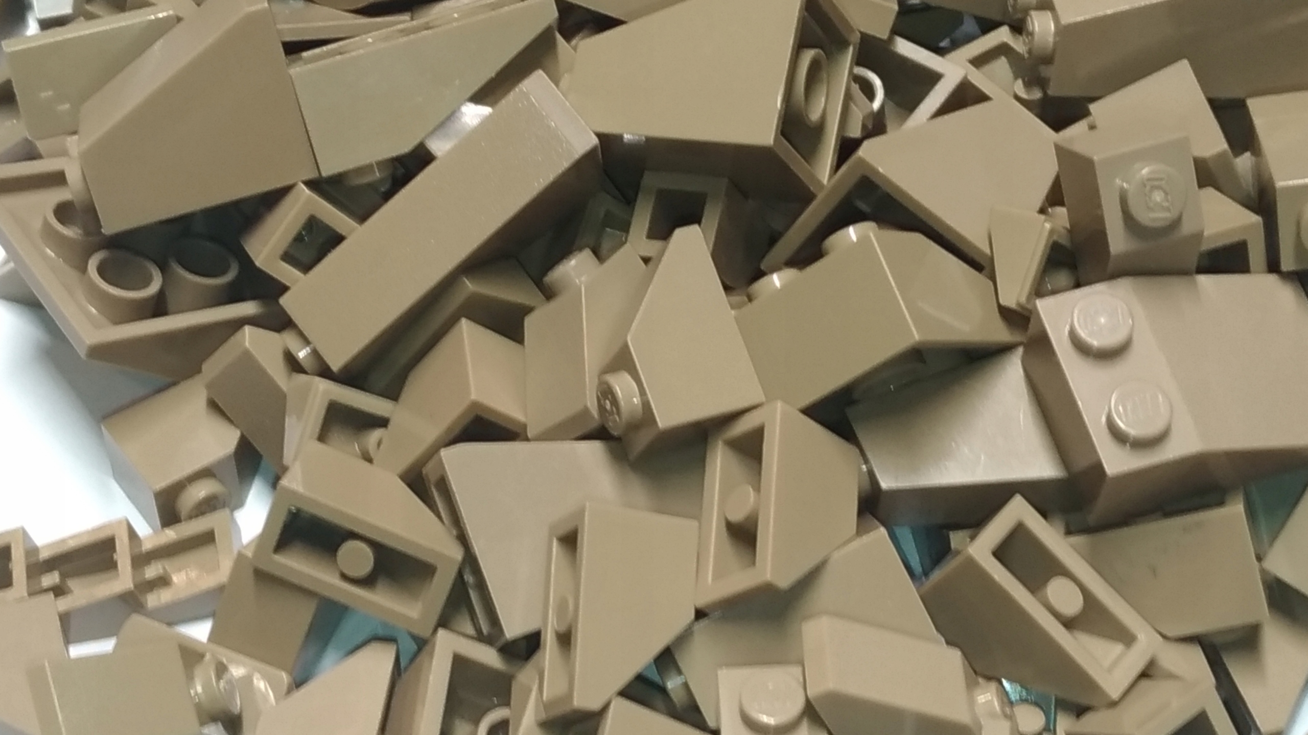 065a Lego piaskowe tan dark skosy dachówki mix 50g 2 ad0cfacbfd57d415d875efbd90d4b449