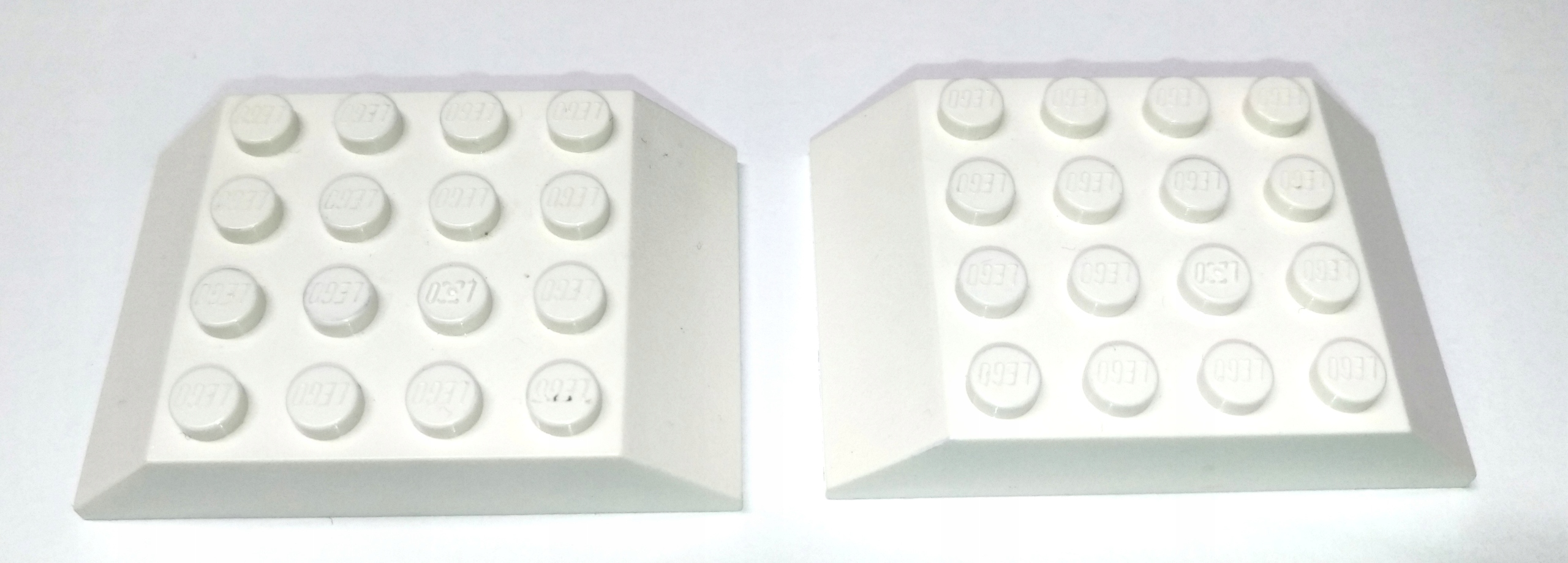 117c. LEGO dach skos pociąg 32083 2 szt biały 1 b47da9ec2e9012a467ffda385648885a