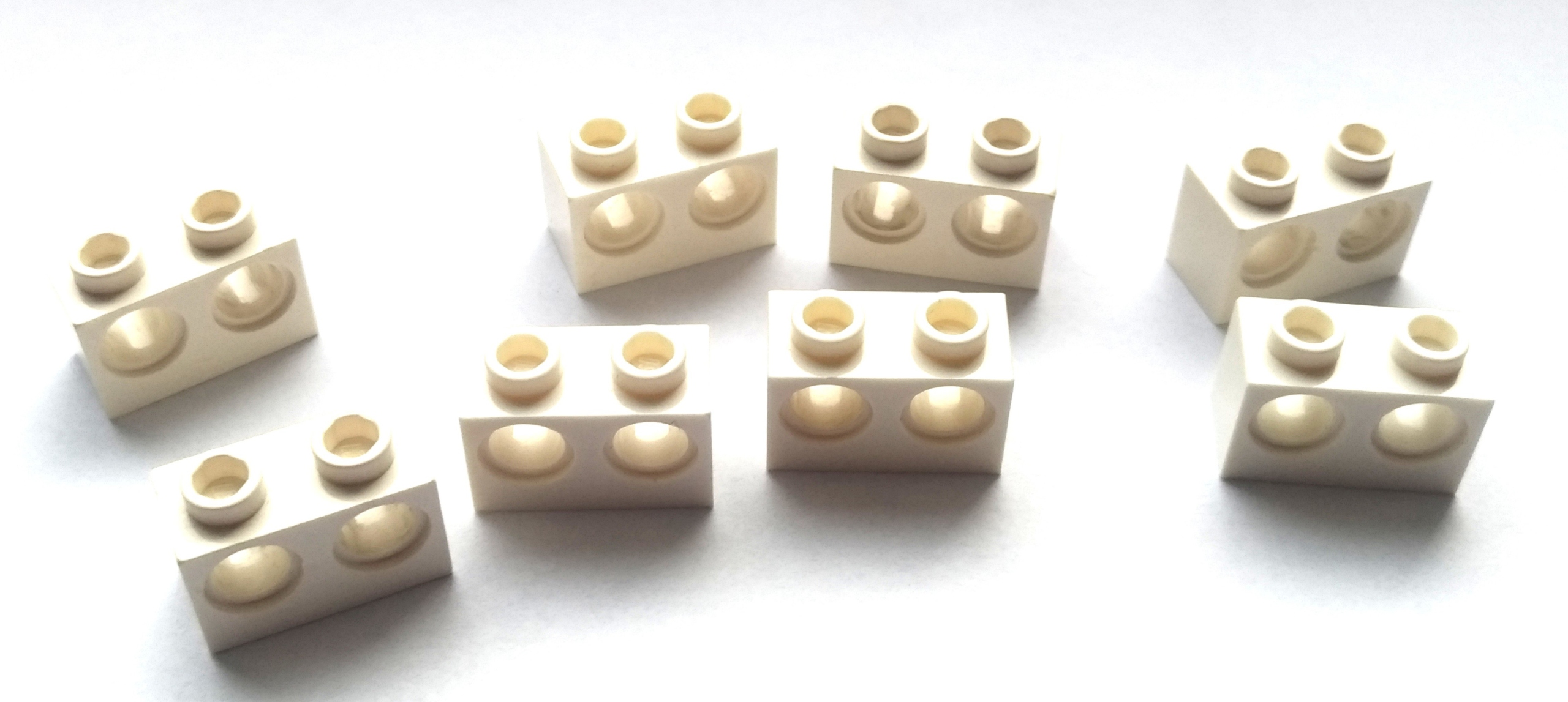 112a. Lego Belka 1x2 dziurki 32000 - 8 szt białe 1 58e8be23690d1aa1acd90ccda2263584
