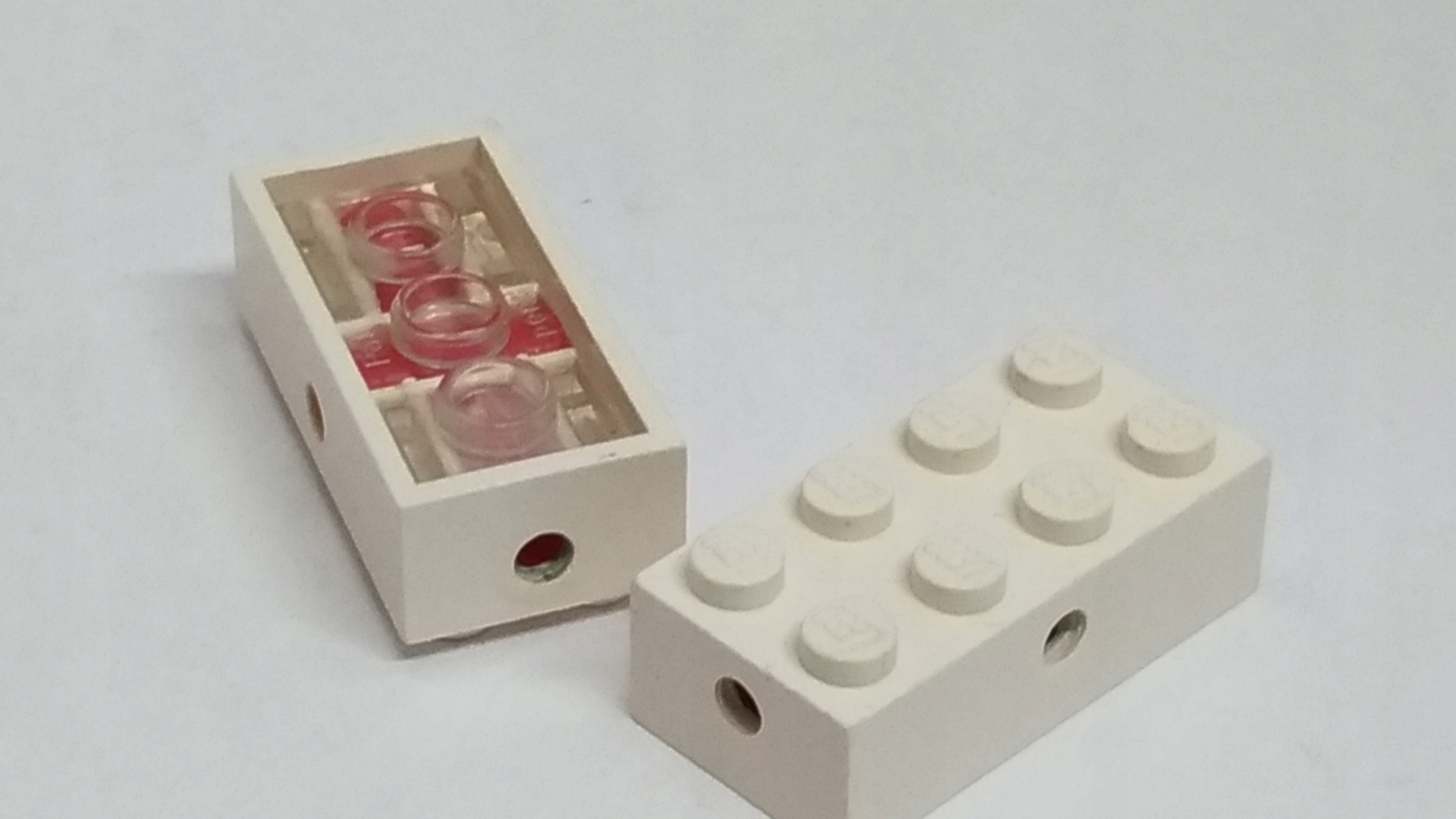 009f Lego 7049a PAT PEND NA OŚKI białe 2 szt 2 f1510de91af5a3f0d57179481cf2c505