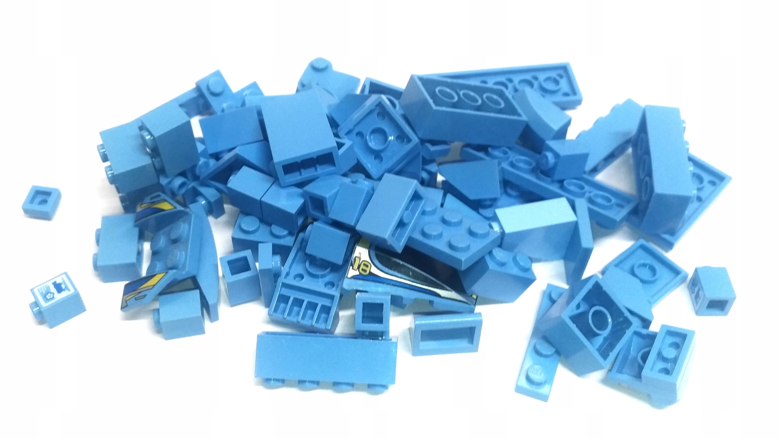300i. LEGO friends niebieskie jasne Mix 0,06kg 60g 1 3065f7ab072fdf20bf5d6b938884b6bc