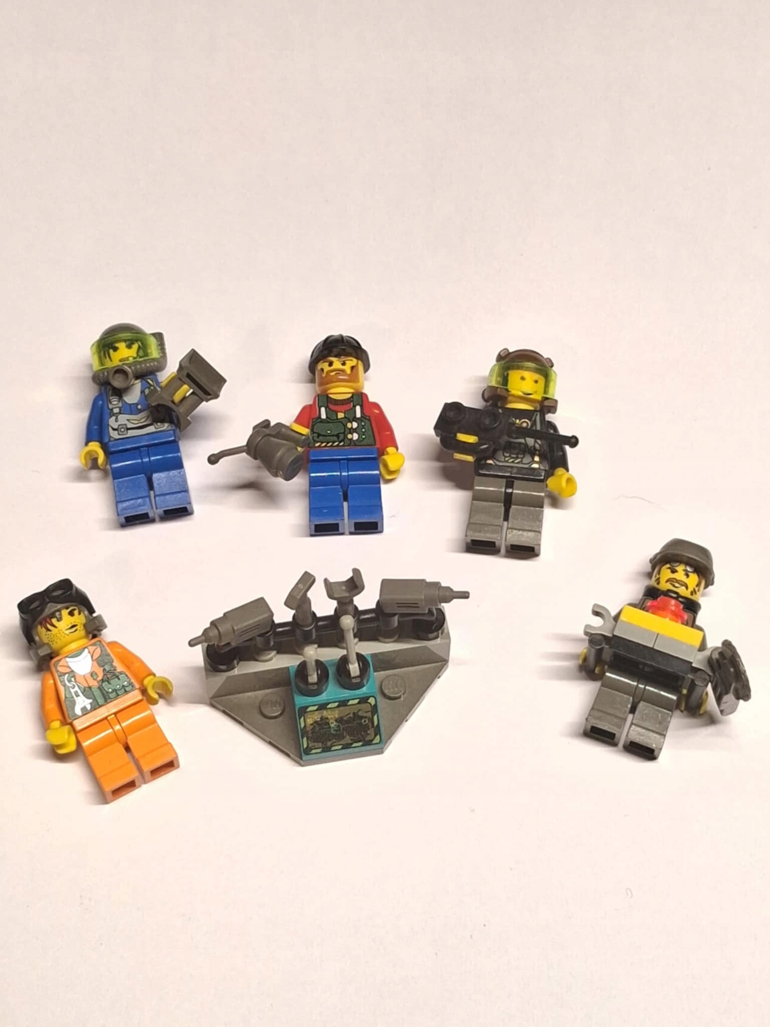 67y4 LEGO System 4930 Rock Raiders Crew górnicy kosmos space figurki 2 00c64855b0fdfb593a0ee8d16590158c