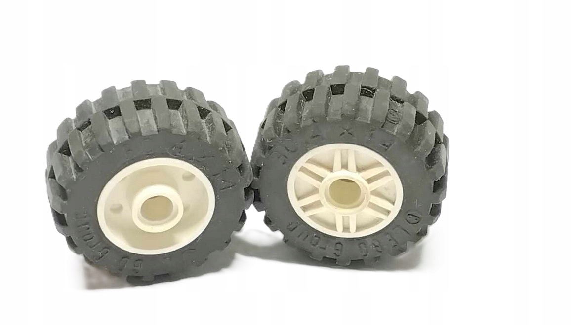 F A15 Lego Technic Koło (opona + felga) 30.4x14 55981 - białe 2szt 1 f0153aaf6cba6cf636496ceb38d55482