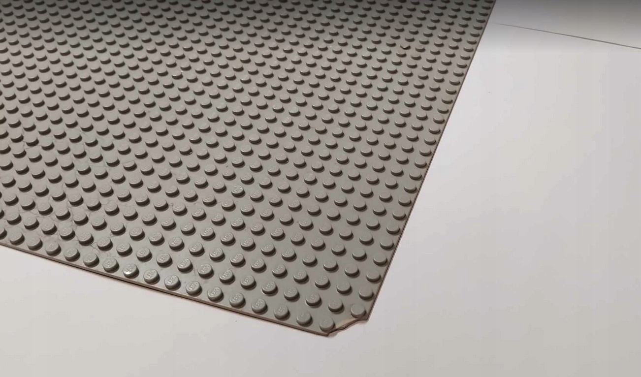 109x1b. LEGO płyta 4186 cieńka 48x48 cieńka szara old USZKODZONA 3 180031f98c31d155a399475fe2ab2c4f