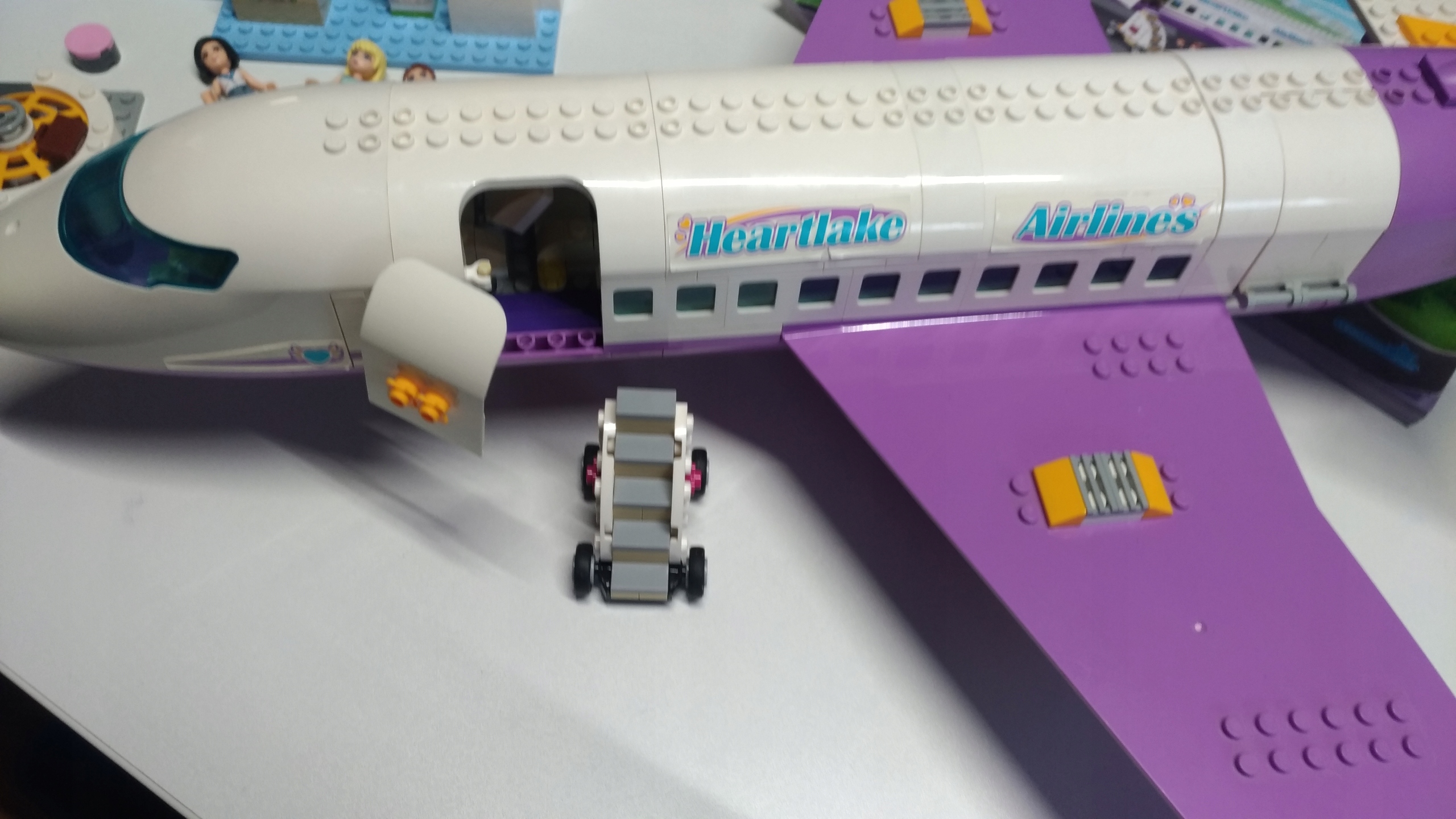 66ai Lego 41109 Friends Samolot Lotnisko w Heartla 7 3da241e15119f4d8deffa42028b099ba