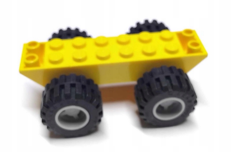 181h2. Lego technic podwozie 30277 2x8x1 1szt żółte + opona 6015 4 szt 1 70df849717e0460a01f5d8cde805b092