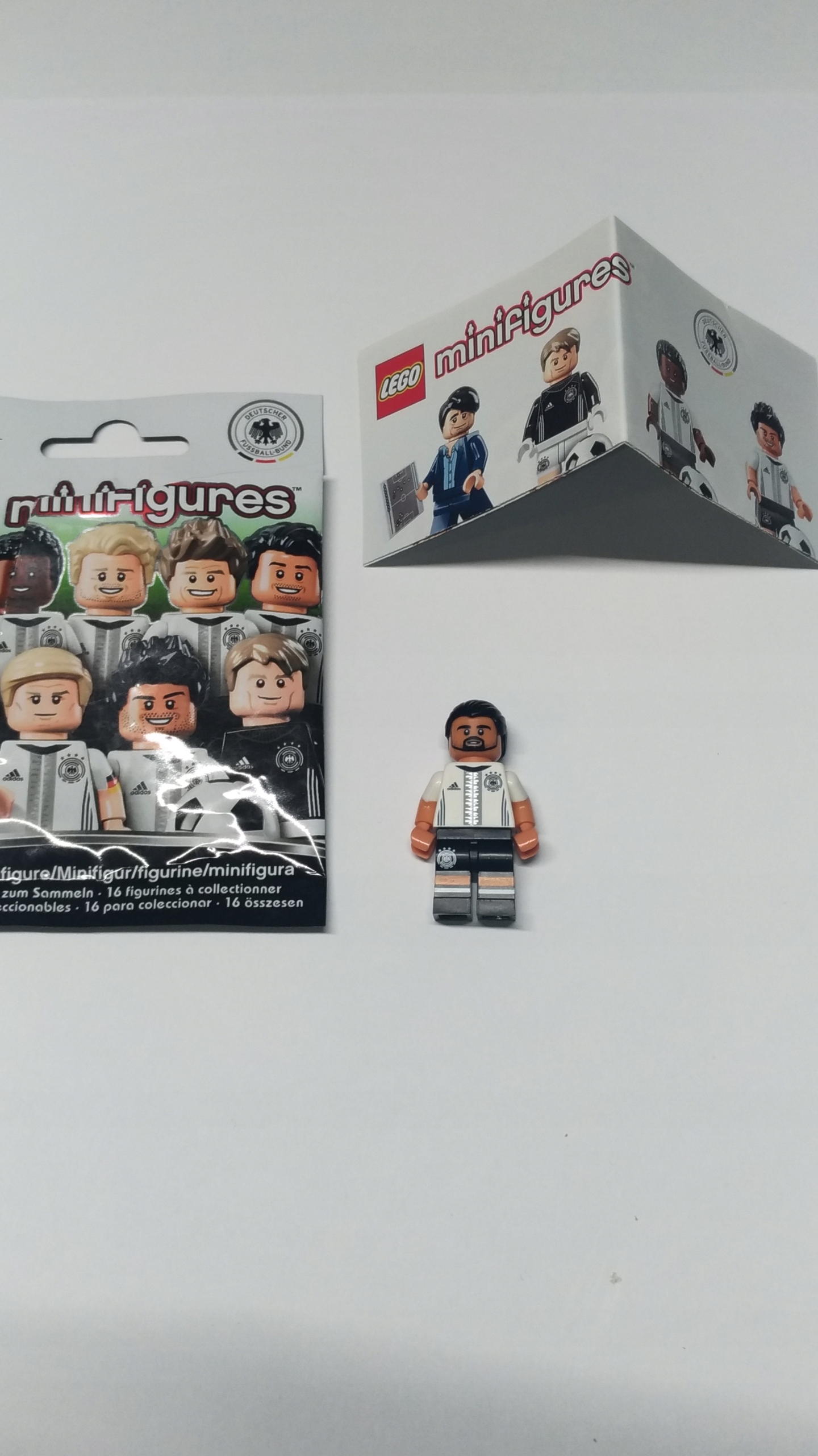 154c. Lego 71014 Sami Khedira piłkarz nr 6 3 f2407f1271e2c4808ee486cf22ba1e35