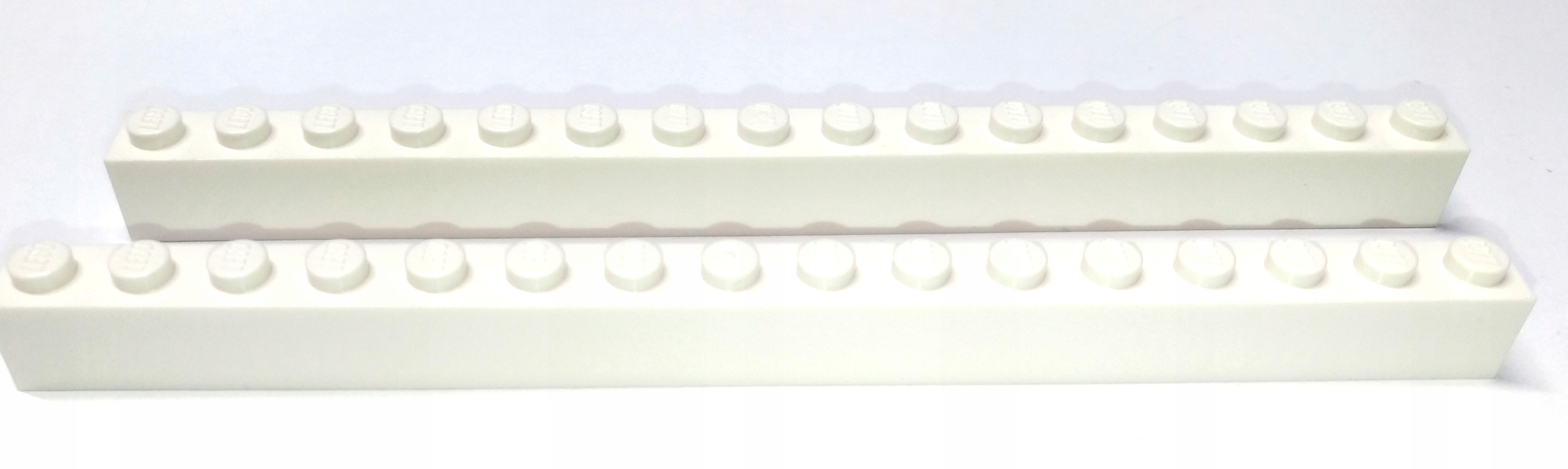 116o. LEGO brock 1X16 biały 2465 2szt 1 044e64ff44a74853d8eb06eb1fcf9218