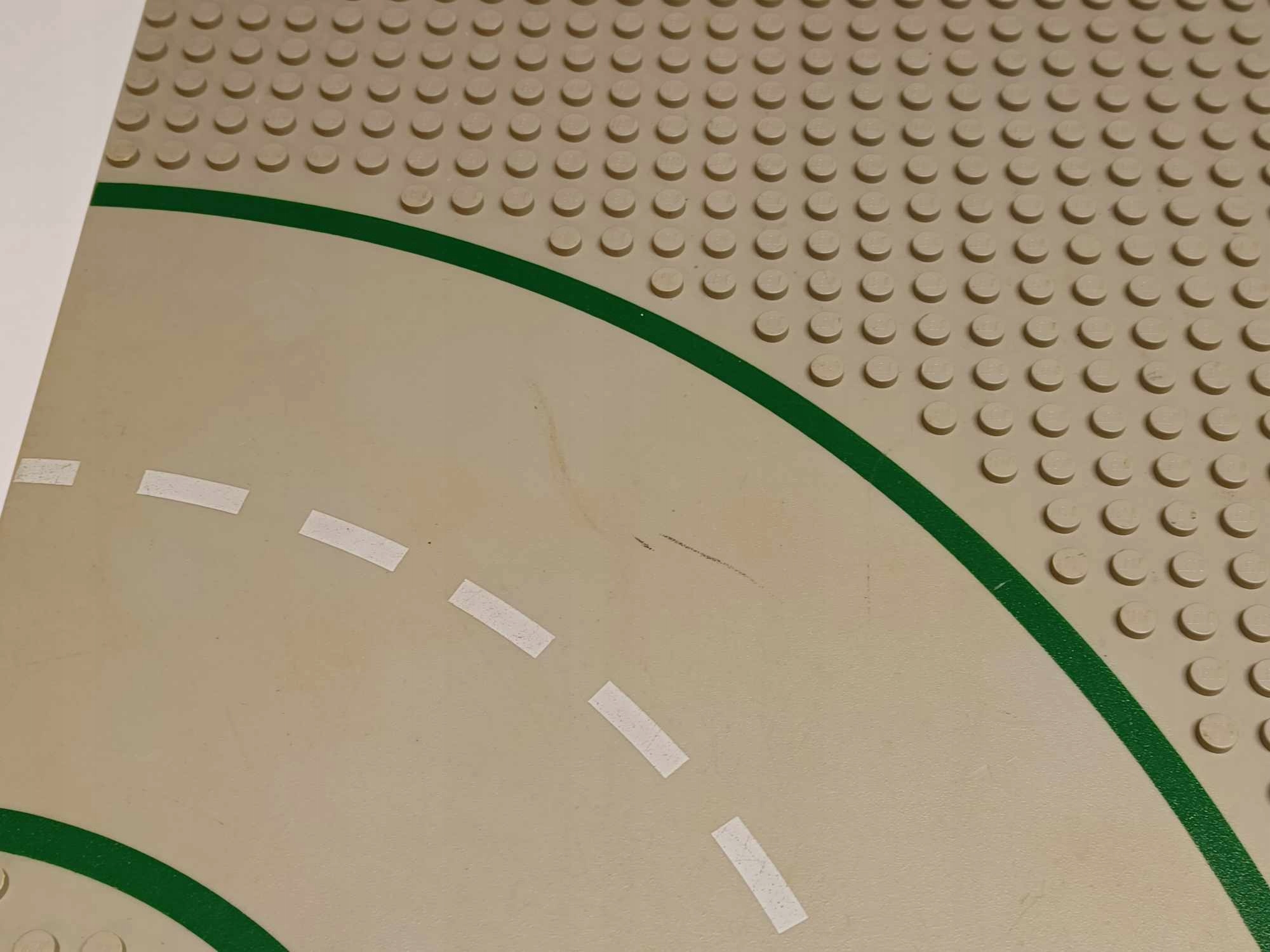 190A24. LEGO płyta konstrukcyjna cieńka 32x32 cieńka USZKODZONA 3 1e60be69bd52b85df5710b25a4bef251