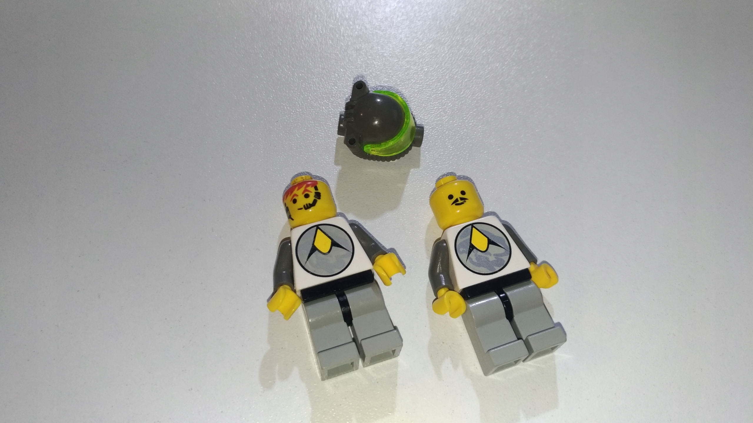 584l. lego system space explorien 2 szt 1 392afafaa3b6bea40a3575b8fbbf8a3c