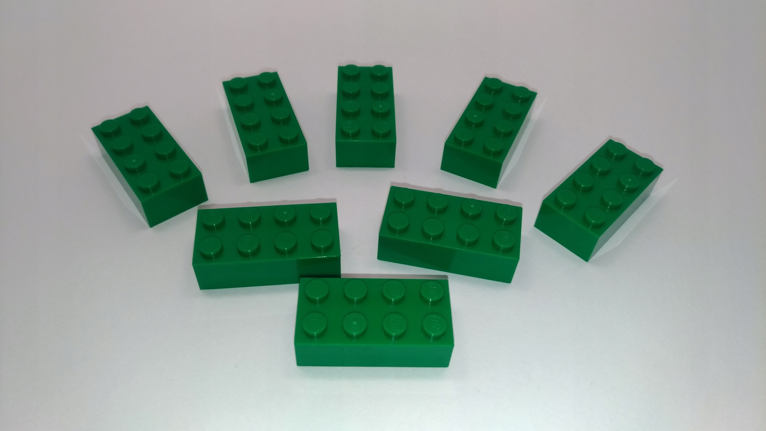 185h. LEGO 3001 2x4zielone - 8 sztuk 2 c407e49189d69da4793e8babf1bba9f6