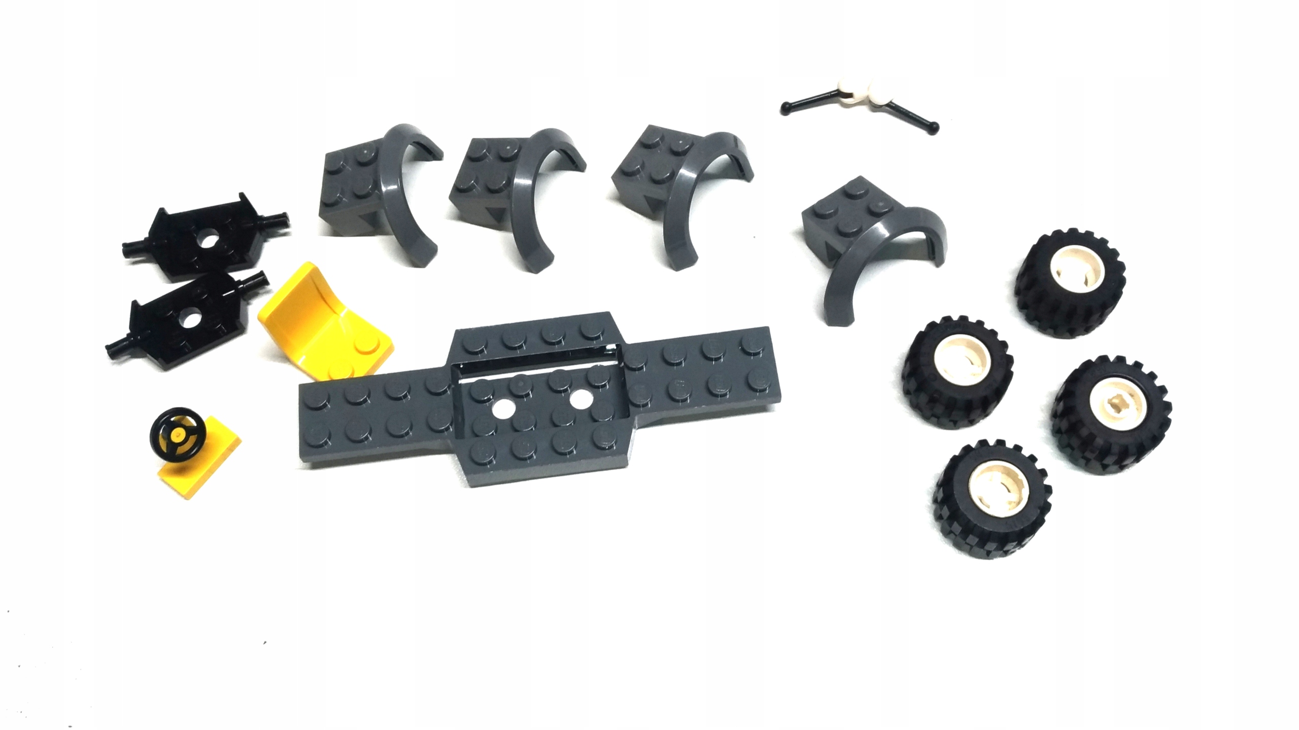 002. Lego zestaw do budowy aut 15 elementow 1 e603429013825b123eda77132c6b5424