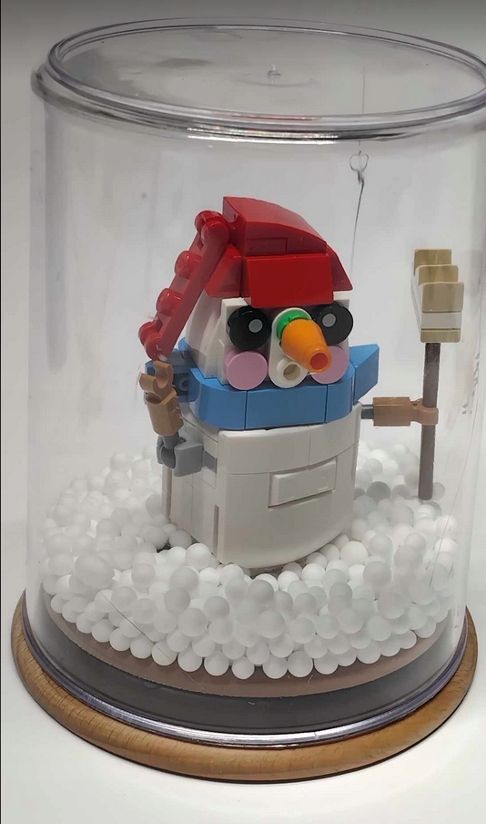 625B2. Lego ozdoba na Boże Narodzenie bałwanek z miotłą i śniegiem w kopule 3 93cb923e9b504bd6bae6eb9cba64070e