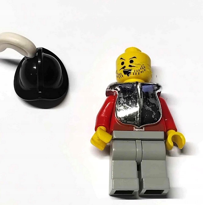 203o3. LEGO pirat ludzik figurka pi016 Imperial Armada główka zadarta 1 68ec9aa36b5bffa3110a012cfc1b0a56
