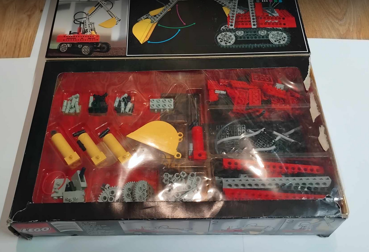 66Y5. Lego technic zestaw koparka 8851 6 3837e1d9389403a088a39b5c13218cf0