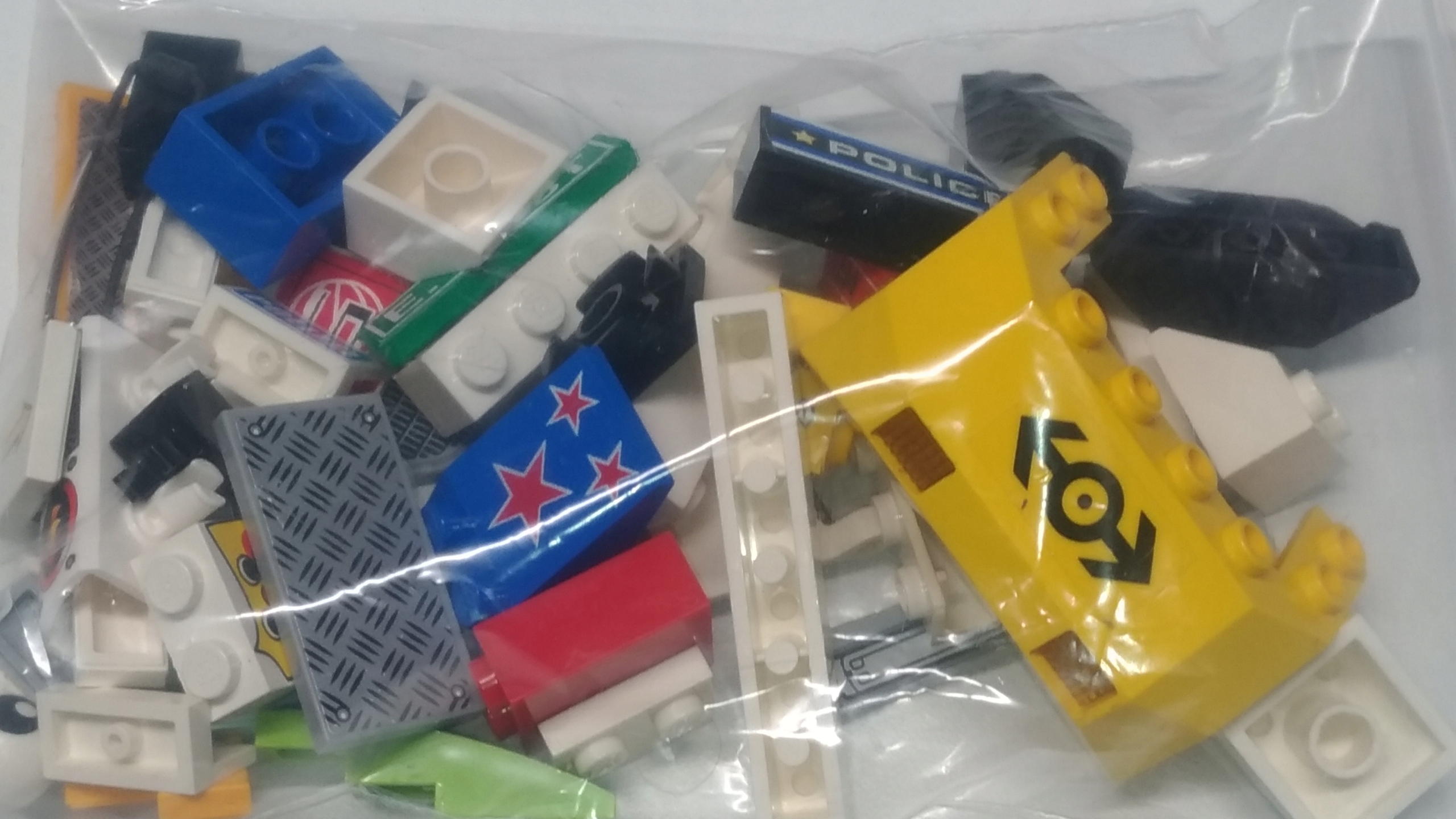 17. Lego Mix z nadrukiem naklejka 50g 40-45 sztuk 3 b8f2914e45eace184c0b41f7c41c8f96