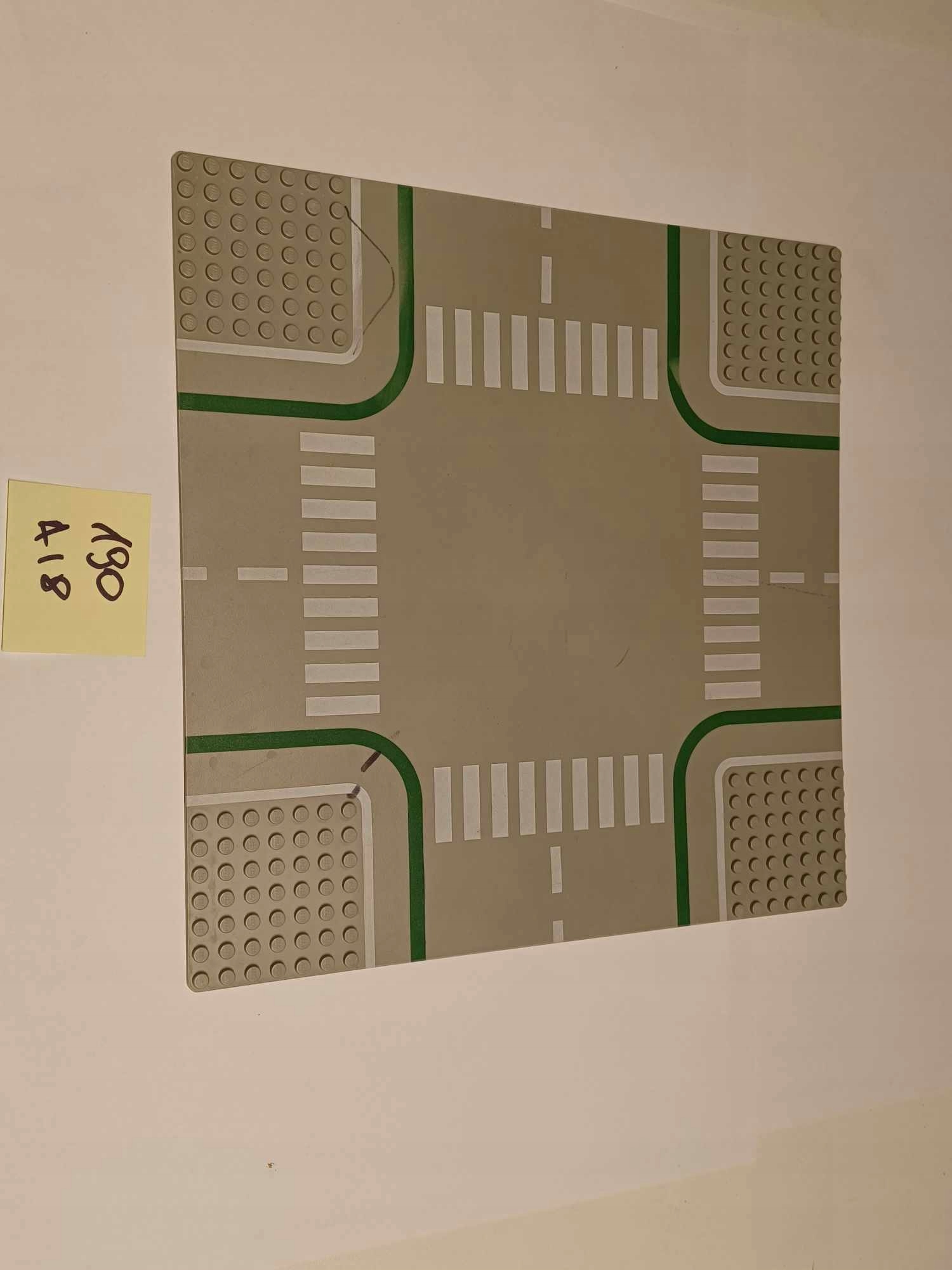 190A18. LEGO płyta konstrukcyjna cieńka 32x32 cieńka USZKODZONA 670 1 c77491dc193d13dc7a82e41777beefec