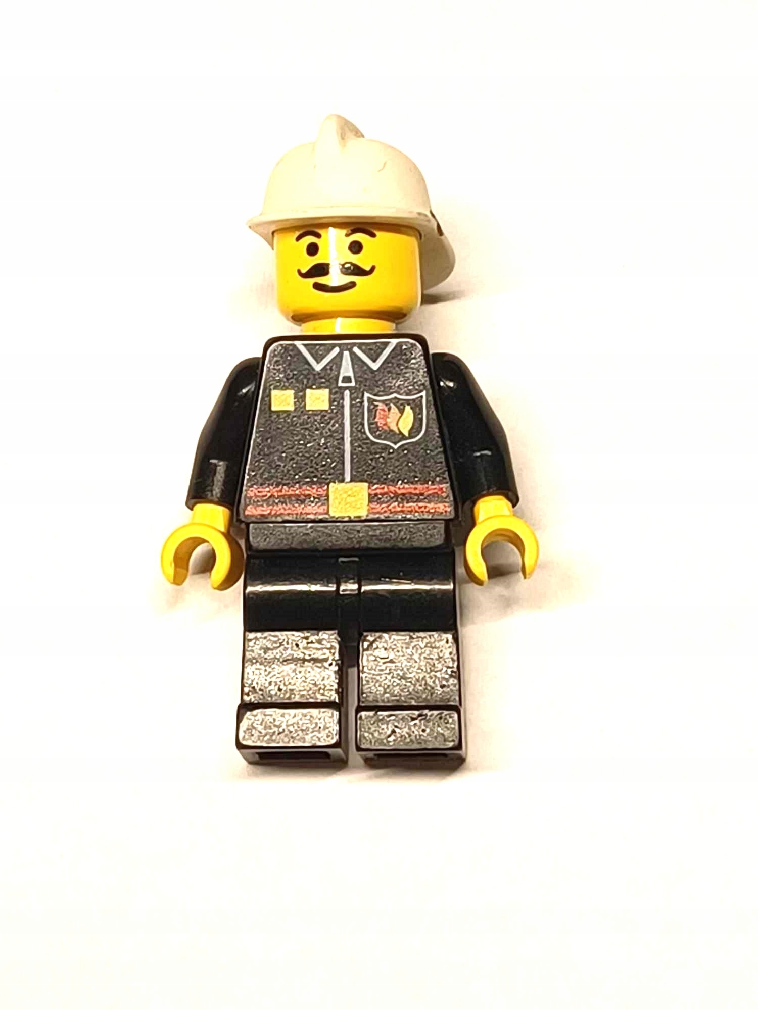 175e1. LEGO strażak ludzik chełm biały 1 eb31d3ad6a636252e55acf1725ce639f