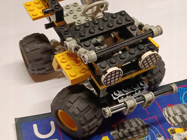 66Y2 Lego technic 8816 pojazd terenowy LEGO 8818 Pustynny wyścigowiec 4 f36137dbccffbf180e33991234251d80